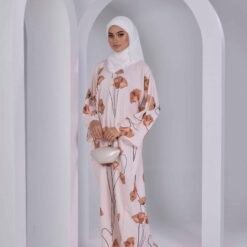 Alternative view of Caftan Raya