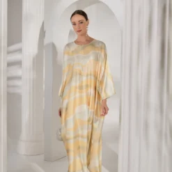 Alternative view of Caftan Dewi