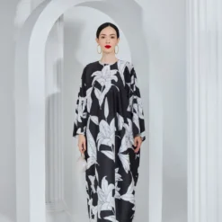 Alternative view of Caftan Lily