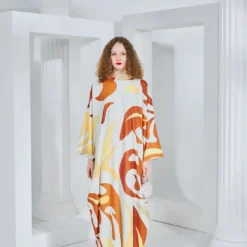 Alternative view of Caftan Yaara